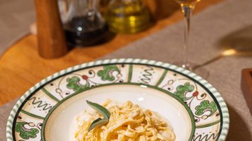 Фетучини Альфредо в сырной голове