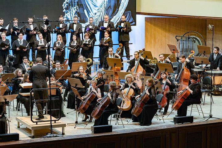 Симфонический оркестр, Мила Берлинская и Артур Ансель